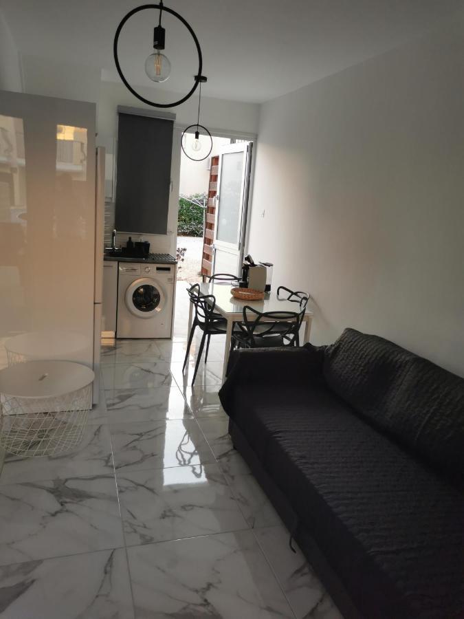 Eros Maisonette In Latchi Area Just 700 Meters Or One-Minute Drive From Polis Municipal Beach Exteriör bild